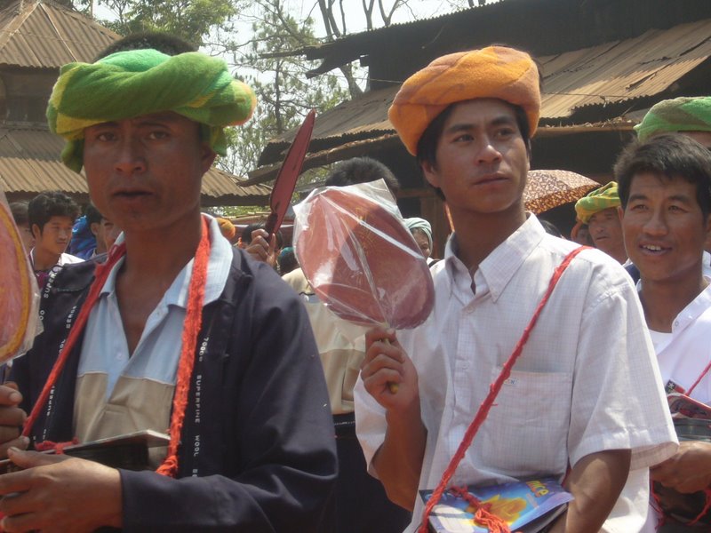 Travel - Myanmar - Kalaw Shan - Novice Procession into the Monastery
